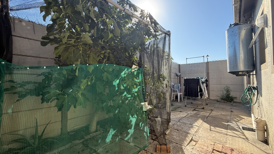 2 Bedroom Property for Sale in Glenwood Western Cape